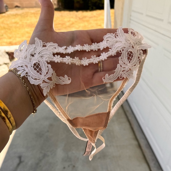 For Love and Lemons Victoria Secret I DO bridal lingerie - Picture 6 of 7